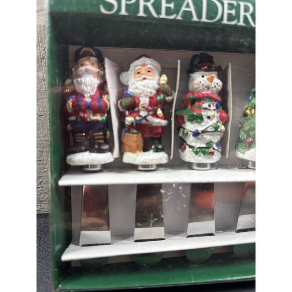 4 Boston Warehouse Christmas Spreaders Cheese Knives Soldier Snowman Santa Tree - Picture 4 of 4